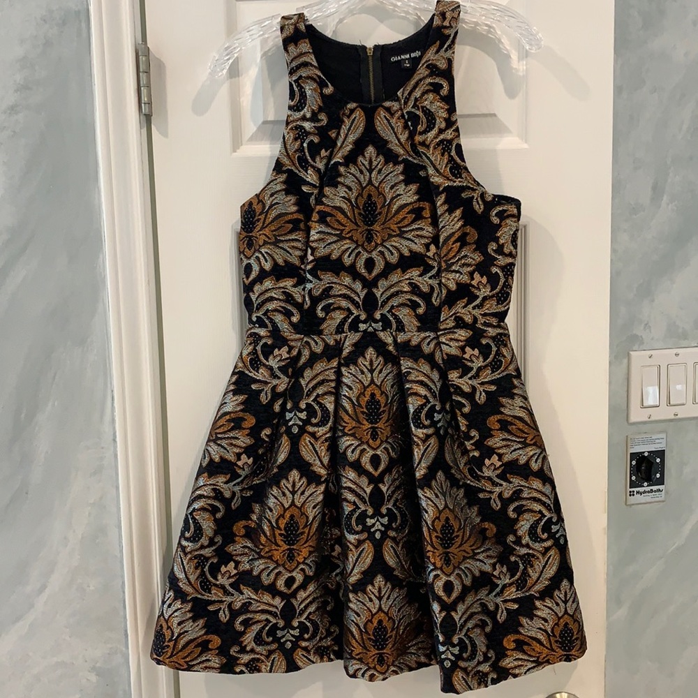 Gianni Bini prom dress